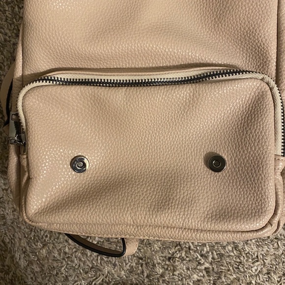 Urban Expressions Convertible Backpack - Picture 8 of 11